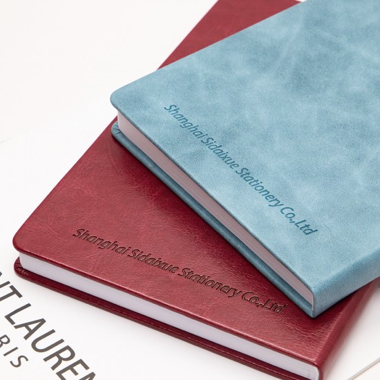 Factory-made A5 notebook set with pen and mounting, pure white offset paper, inner pages with customizable logos and magnetic attachments.