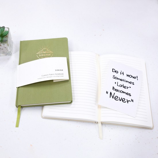 New A5 leather buckle notepad, business office meeting notepad, wholesale Shanghai manufacturer.